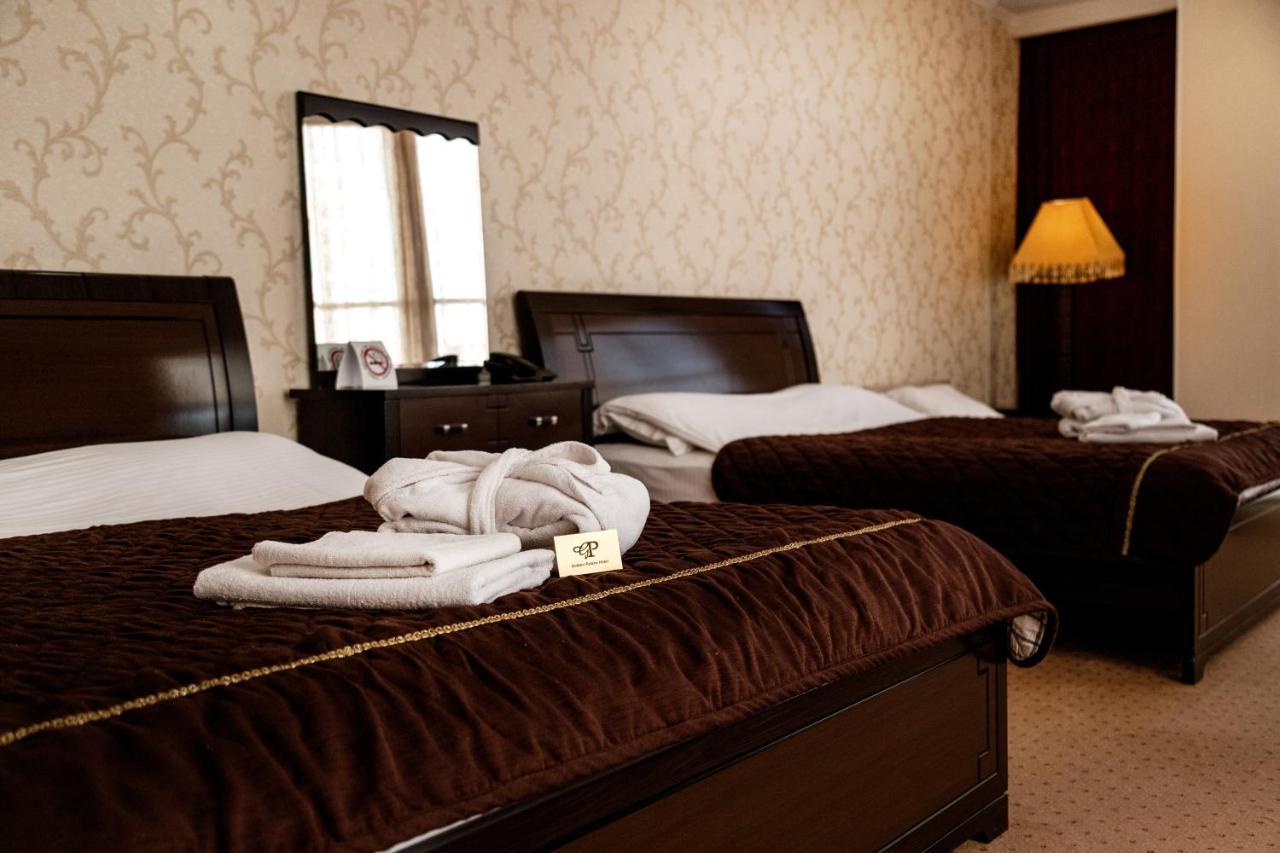 Golden Palace Aktau  Luaran gambar