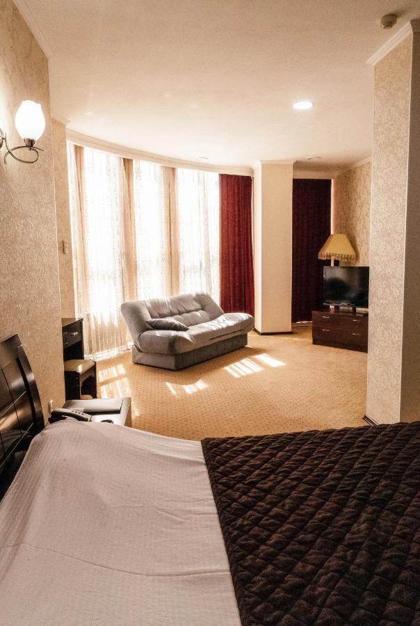 Golden Palace Aktau  Luaran gambar