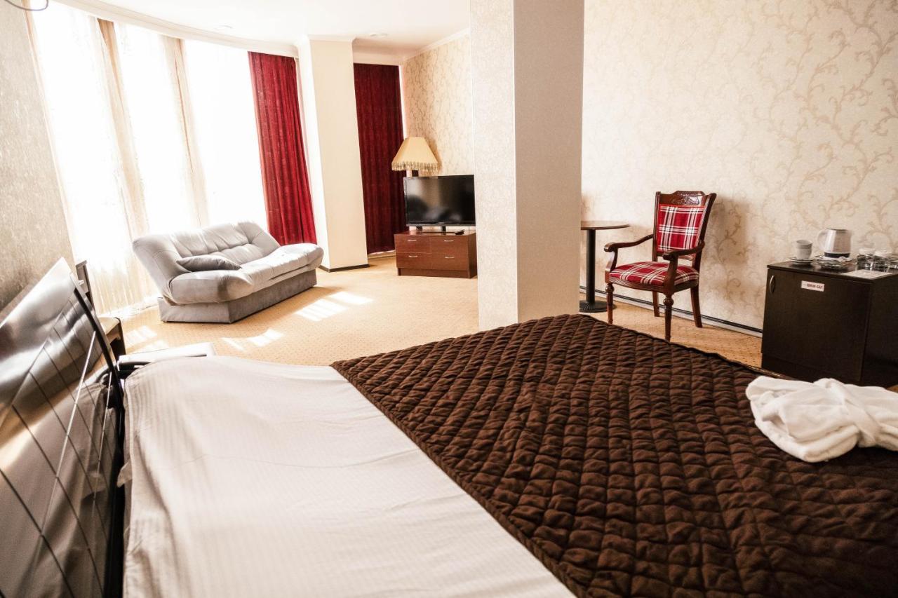 Golden Palace Aktau  Luaran gambar
