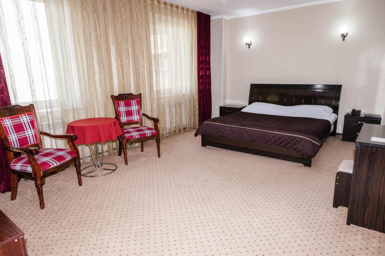 Golden Palace Aktau  Luaran gambar