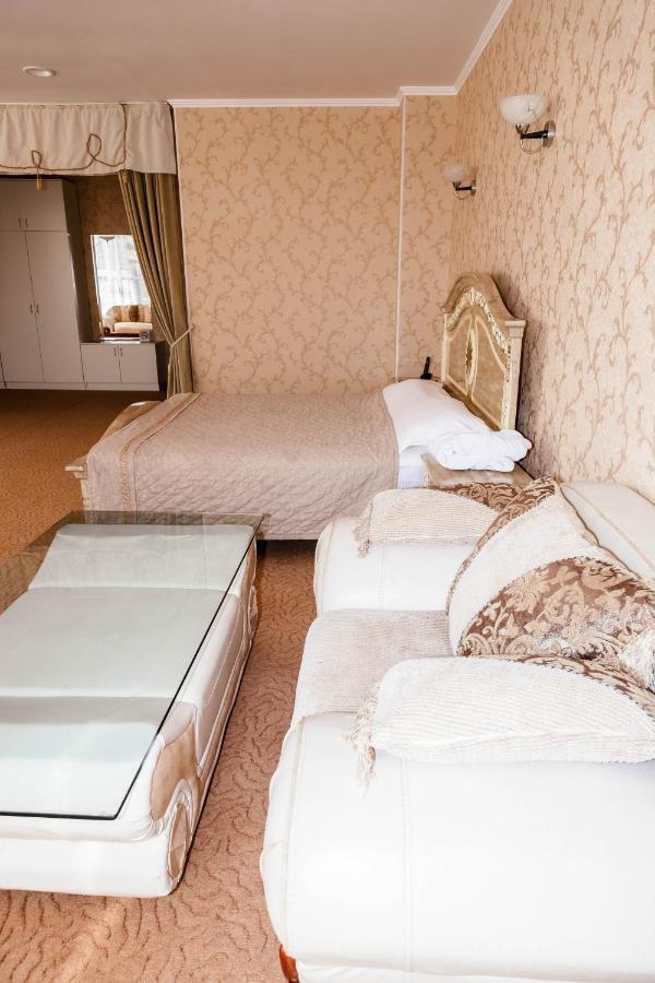 Golden Palace Aktau  Luaran gambar