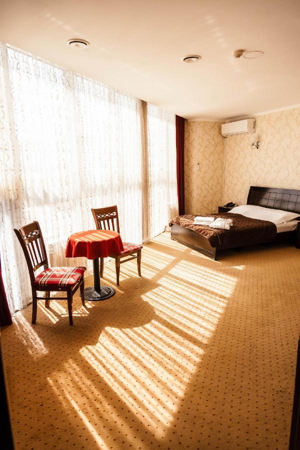 Golden Palace Aktau  Luaran gambar