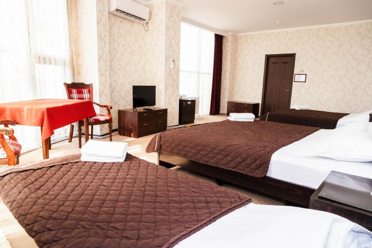 Golden Palace Aktau  Luaran gambar